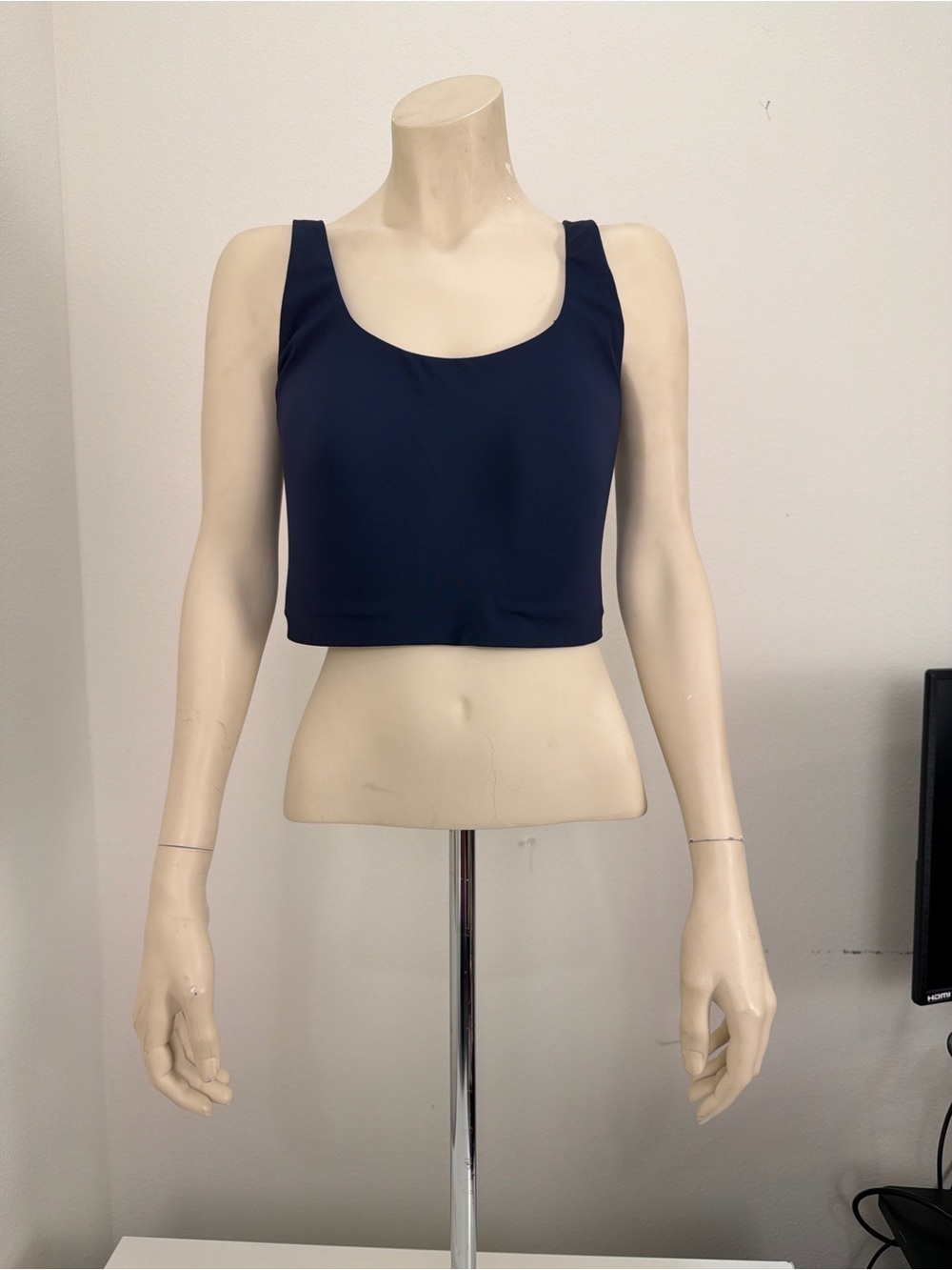 lululemon athletica Navy Scoop-Neck Crop Sports Bra 36 DDD